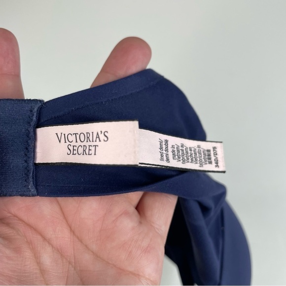 Victoria’s Secret Navy Lined Demi Bra Size 34D - Picture 3 of 4